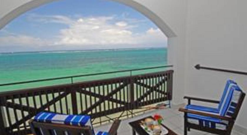 Voyager Resort